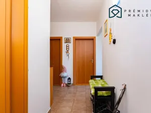 Prodej bytu 3+1, Bystřany, Pražská, 79 m2