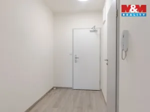 Prodej bytu 1+kk, Zlín, Nad Stráněmi, 34 m2