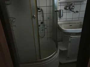 Pronájem rodinného domu, Strančice, Na Vráž, 66 m2