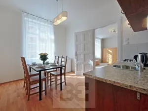 Pronájem bytu 2+kk, Praha - Nové Město, V jirchářích, 47 m2