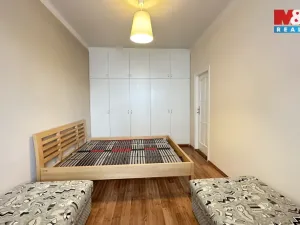 Pronájem bytu 2+1, Praha - Nusle, náměstí Hrdinů, 60 m2