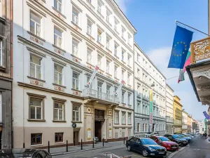 Pronájem kanceláře, Praha - Nové Město, Krakovská, 118 m2