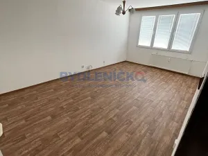 Pronájem bytu 3+1, České Budějovice, Branišovská, 81 m2