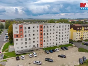 Prodej činžovního domu, Milovice, Topolová, 3337 m2