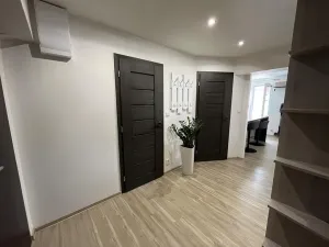 Pronájem bytu 3+kk, Odolena Voda, Náměstí Vítězslava Hálka, 77 m2