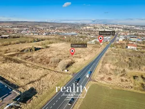 Prodej komerčního pozemku, Znojmo, 23288 m2