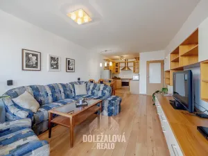 Pronájem bytu 2+kk, Jihlava, Nad Jihlávkou, 58 m2