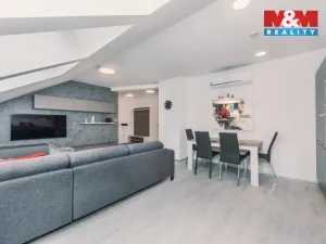 Pronájem bytu 2+kk, Pardubice - Zelené Předměstí, Na Hrádku, 68 m2