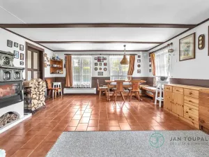 Prodej rodinného domu, Janov, 300 m2