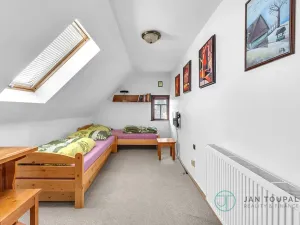 Prodej rodinného domu, Janov, 300 m2