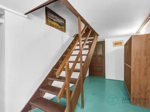 Prodej rodinného domu, Janov, 300 m2