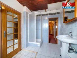 Prodej rodinného domu, Žampach, 365 m2