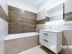 Pronájem bytu 2+kk, Olomouc, Janského, 72 m2