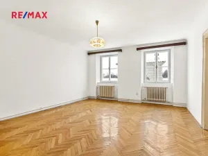 Prodej bytu 4+1, Praha - Malá Strana, Valdštejnská, 117 m2