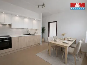 Prodej bytu 3+1, Strakonice - Strakonice I, Obránců míru, 66 m2