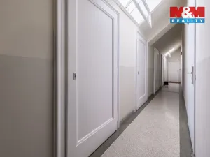 Prodej bytu 3+1, Praha - Malá Strana, Újezd, 103 m2