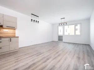 Pronájem bytu 2+kk, Pardubice - Zelené Předměstí, nábřeží Závodu míru, 78 m2