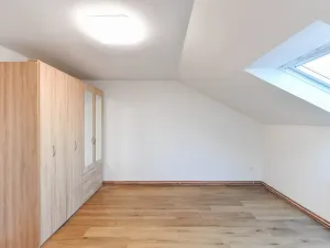 Pronájem činžovního domu, Praha - Hloubětín, Aloisovská, 340 m2