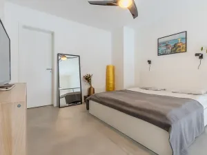 Prodej bytu 1+kk, Praha - Libeň, Novovysočanská, 39 m2