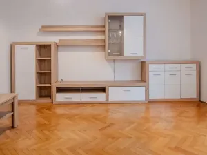 Pronájem bytu 2+1, Poděbrady, Hakenova, 51 m2