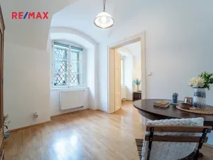 Prodej bytu 3+1, Praha - Malá Strana, Nebovidská, 57 m2