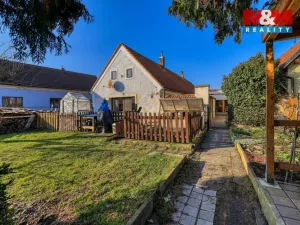 Prodej rodinného domu, Dobřany, Stromořadí, 86 m2