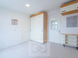 Pronájem bytu 2+kk, Praha - Hloubětín, Hostavická, 35 m2