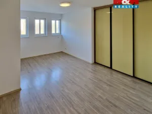 Pronájem bytu 4+kk, Cheb, Zelená, 120 m2