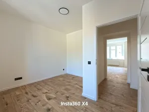 Pronájem bytu 2+kk, Praha - Holešovice, Malá Plynární, 47 m2