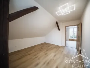 Prodej rodinného domu, Červené Pečky, Husova, 177 m2