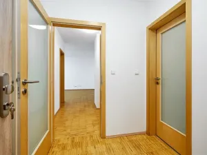 Pronájem bytu 2+kk, Praha - Žižkov, Husitská, 60 m2