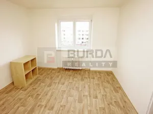 Pronájem bytu 1+1, Neratovice, 27 m2