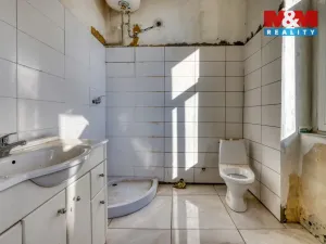 Prodej rodinného domu, Hradec, 323 m2