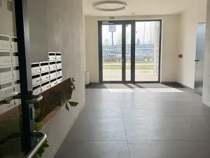 Pronájem bytu 2+kk, Praha, V třešňovce, 50 m2