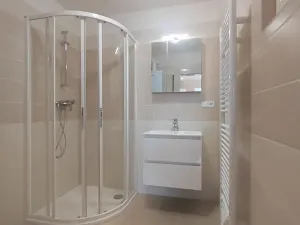 Pronájem bytu 2+kk, Hradec Králové, Letců, 48 m2