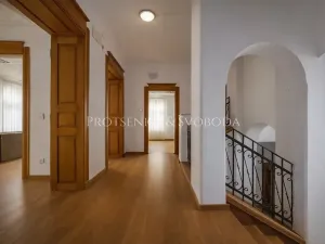 Prodej kanceláře, Mělník, Českolipská, 418 m2