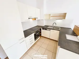 Pronájem bytu 2+kk, Praha - Holešovice, V zákoutí, 42 m2