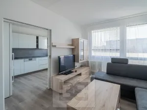 Pronájem bytu 3+1, Praha - Střížkov, Jablonecká, 70 m2