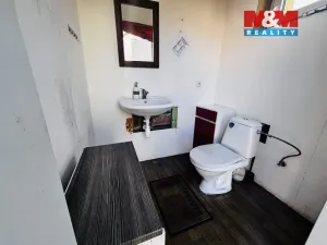 Pronájem skladu, Štoky, 240 m2