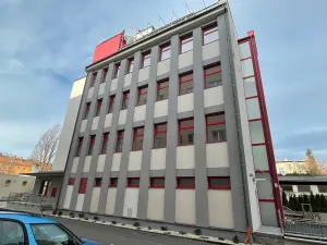 Pronájem kanceláře, Opava, Provaznická, 430 m2