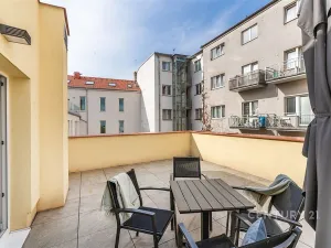 Pronájem bytu 2+kk, Praha, Plzeňská, 48 m2