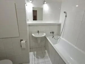 Pronájem bytu 2+kk, Praha - Střížkov, Roudnická, 56 m2