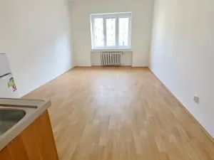 Pronájem bytu 1+kk, Praha - Vinohrady, Ondříčkova, 29 m2