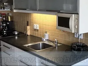 Pronájem pokoje, Praha - Troja, Krosenská, 18 m2