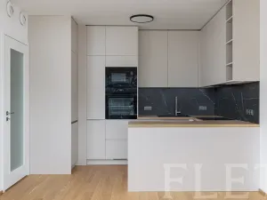 Pronájem bytu 2+kk, Praha - Smíchov, Luciana Blagy, 55 m2