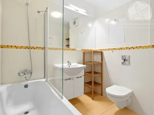 Prodej bytu 2+kk, Praha - Malešice, Prorektorská, 50 m2