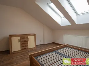 Pronájem bytu 2+kk, Přezletice, Pod Zahrady, 66 m2