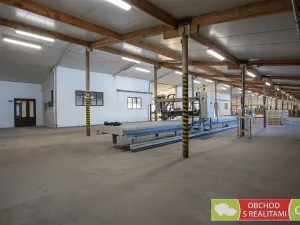 Pronájem skladu, Morašice, 2710 m2