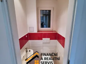 Pronájem atypického bytu, Mladá Boleslav, Husova, 60 m2