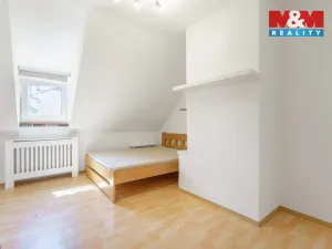 Pronájem bytu 3+1, Cheb, Cechovní, 130 m2